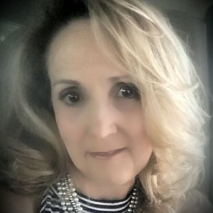 Meet your Posher, Connie